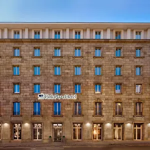 Park Plaza Szálloda